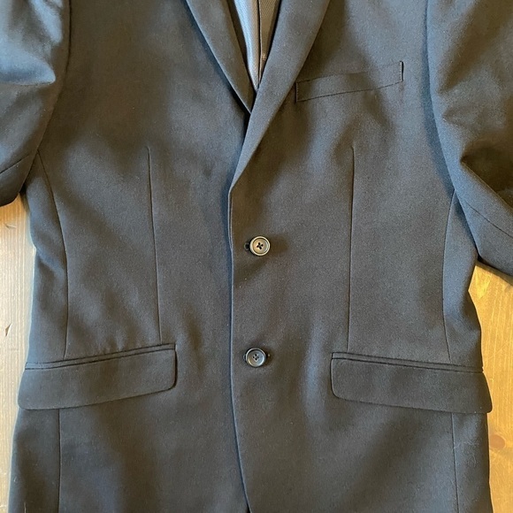 Le Chateau suit - Picture 2 of 8